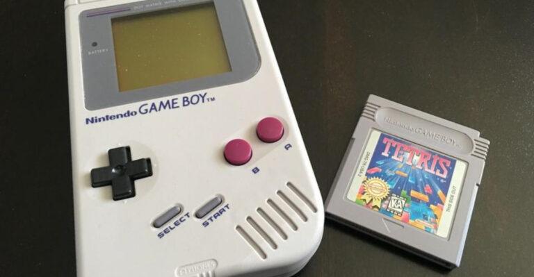 23 Outdated Tech Items That Hit Different Than Today’s Gadgets