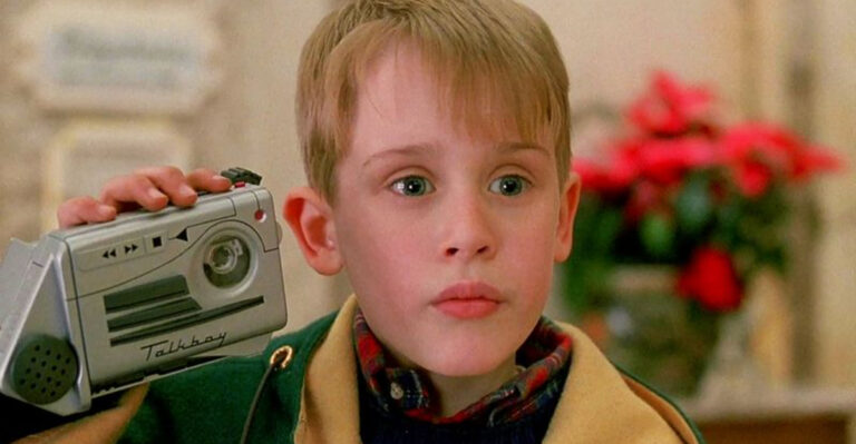 25 Forgotten Toys That Were a Part of Every ’90s Kid’s Childhood