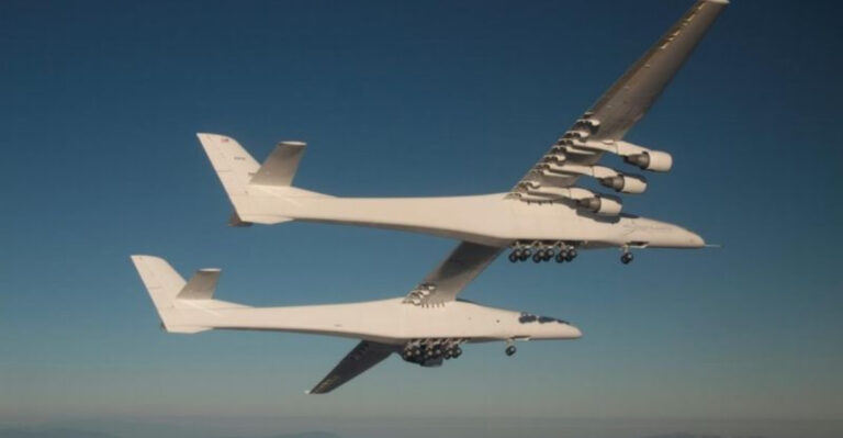 5 Aircraft You Think Are Huge – Plus 12 That Actually Dwarf Them