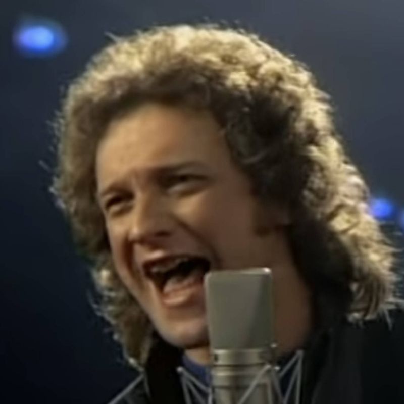 6. “I Want to Know What Love Is” – Foreigner (1984)