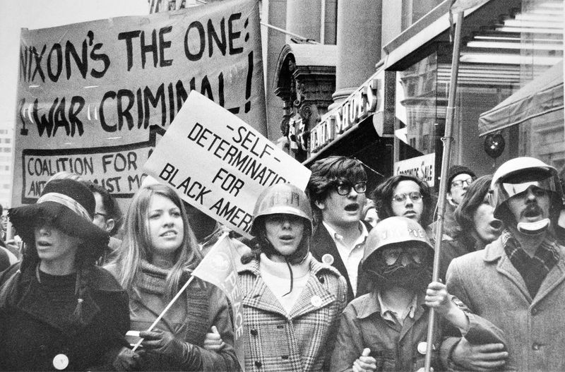 Protesters Tried to Block Nixon’s Motorcade with Snowballs (1969)