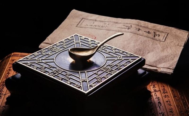 Compass-Like Navigation (China, ~200 BCE)