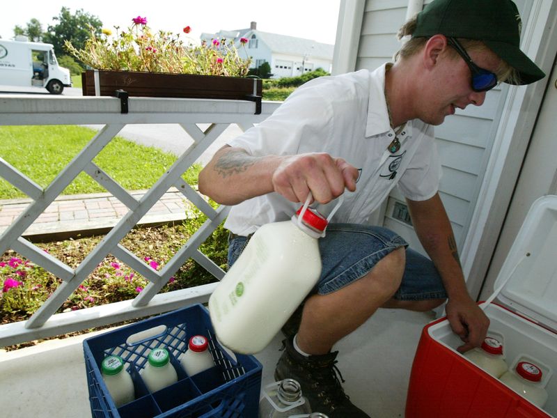 Milkmen and Home Deliveries