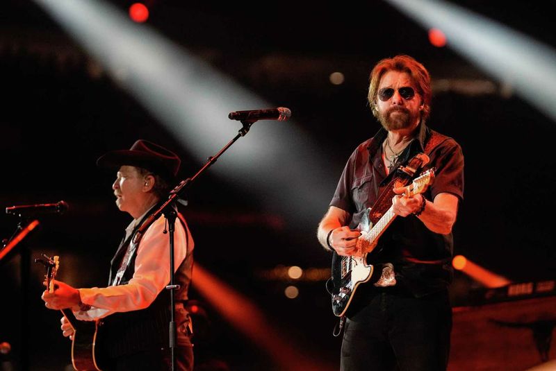 “Only in America” – Brooks & Dunn (2001)