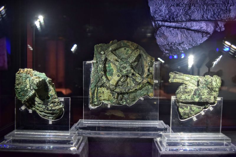 The Antikythera Mechanism (Greece, ~100 BCE)