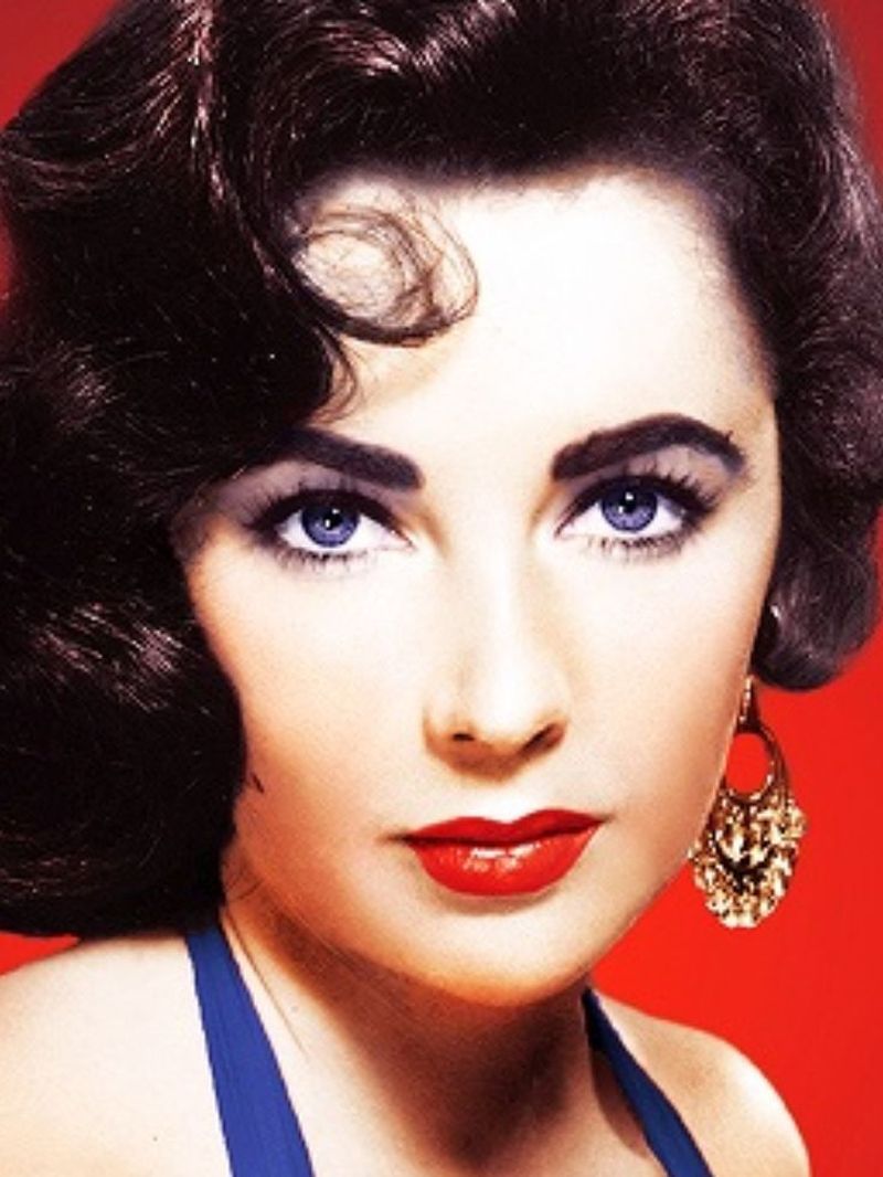 Elizabeth Taylor’s Violet Eyes (1950s)