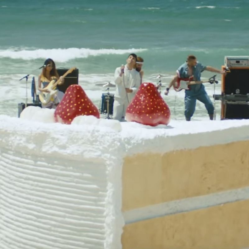 Cake by the Ocean – DNCE