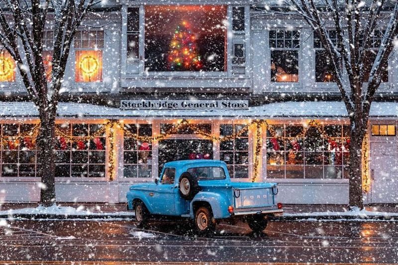 Stockbridge, Massachusetts: Norman Rockwell's Living Canvas