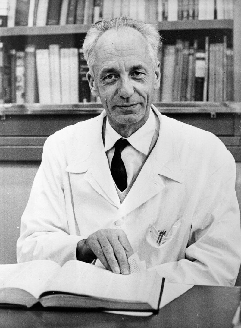 Jean Dausset, French immunologist and Nobel laureate, 2009