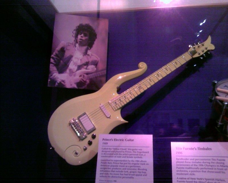 Prince’s “Cloud” Guitar