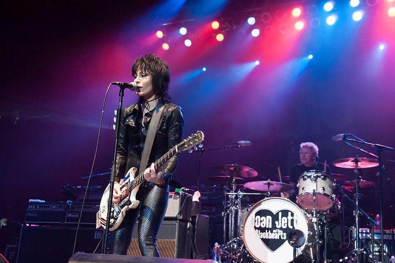 I Love Rock ‘n’ Roll – Joan Jett & the Blackhearts