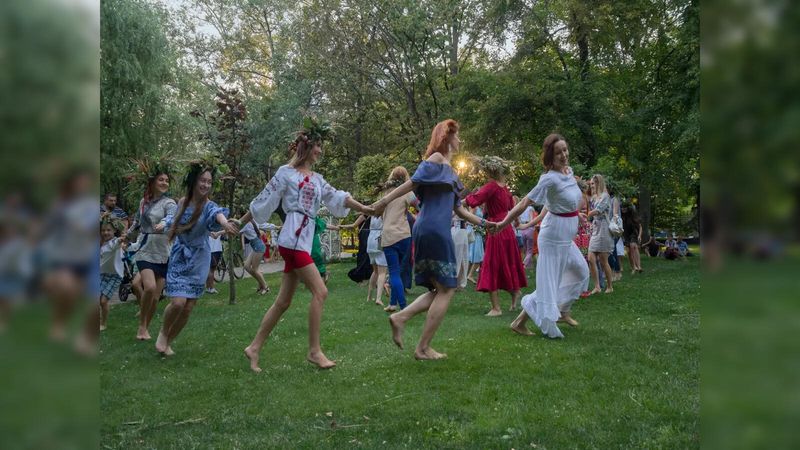 Modern Global Gatherings