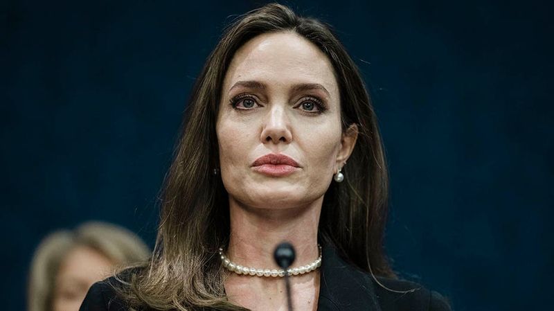 Angelina Jolie: Humanitarian Over Hollywood Recognition