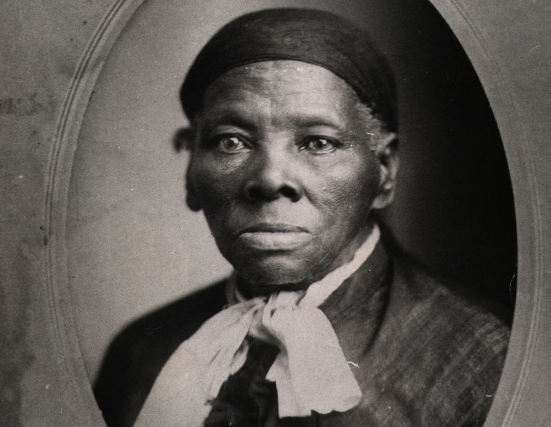 A Hero Who Died in Poverty