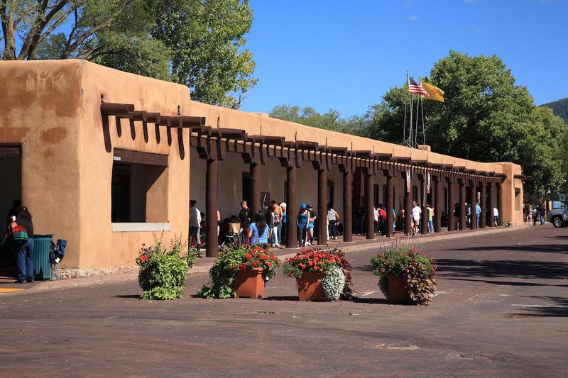 Santa Fe, NM – Artful… and Empty?
