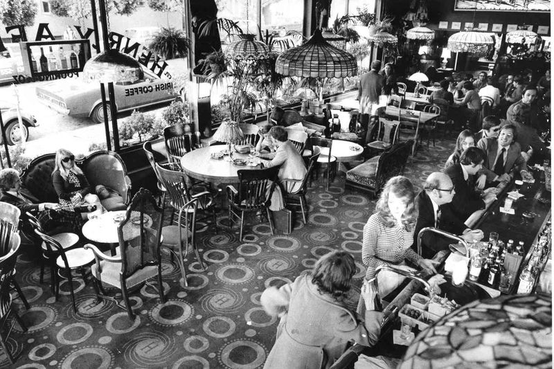 Women Were Expected to Let Men Order for Them