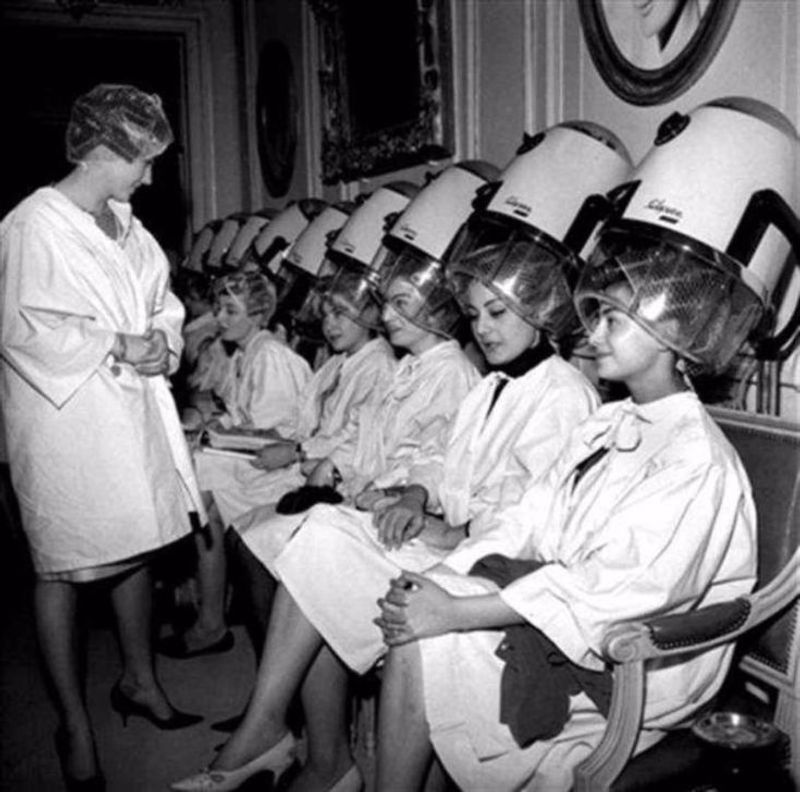 Salon Scheduling Was a Complex Social Hierarchy