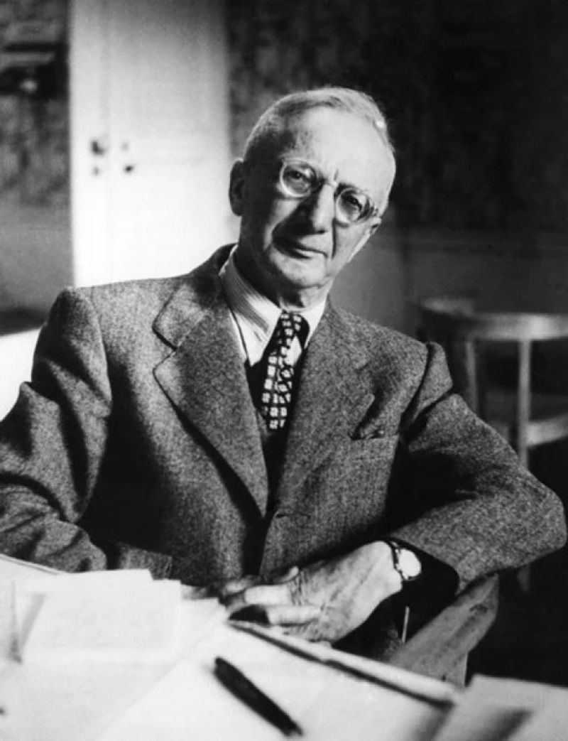 Alfred Döblin, novelist (“Berlin Alexanderplatz”), 1957