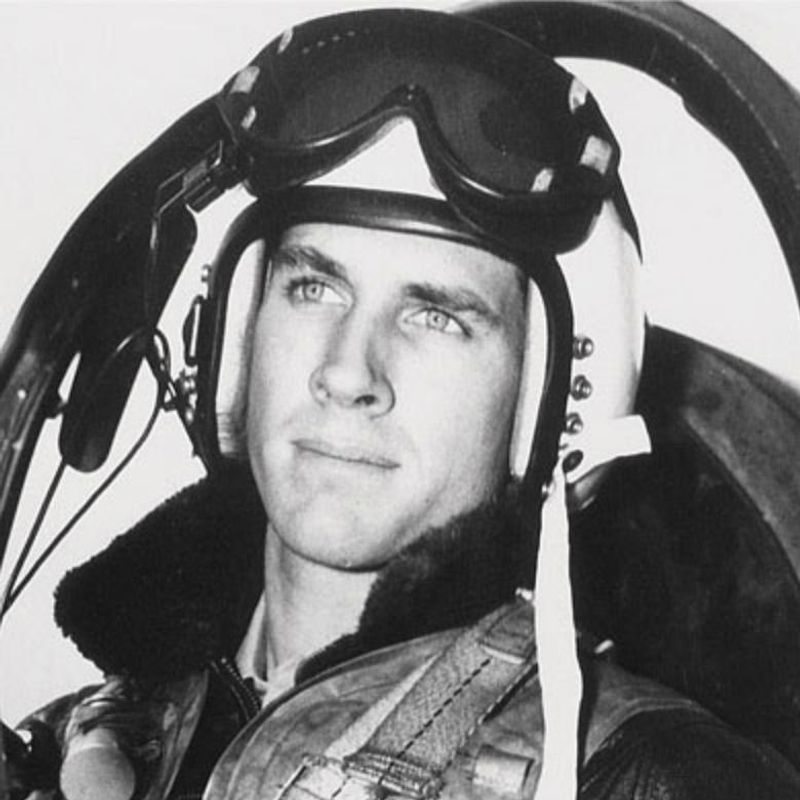 Lieutenant Thomas Hudner – The Pilot Who Crashed to Save a Friend