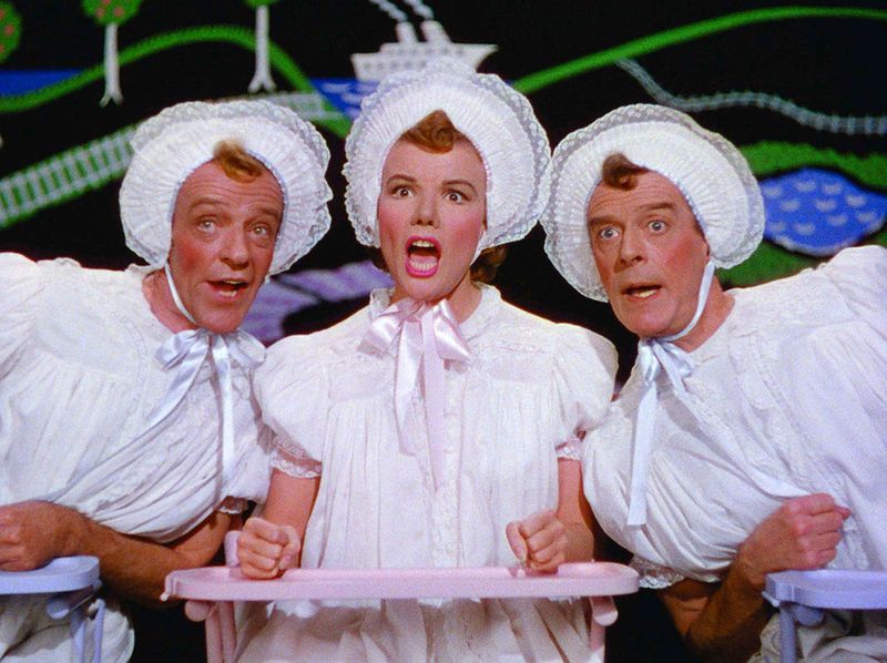 “Triplets” – The Band Wagon (1953)