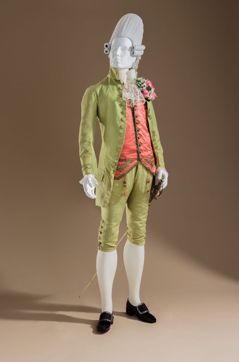 Macaroni Fashion (1770s England)