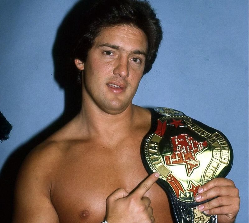 Gino Hernandez: The Heartthrob With Hollywood Potential