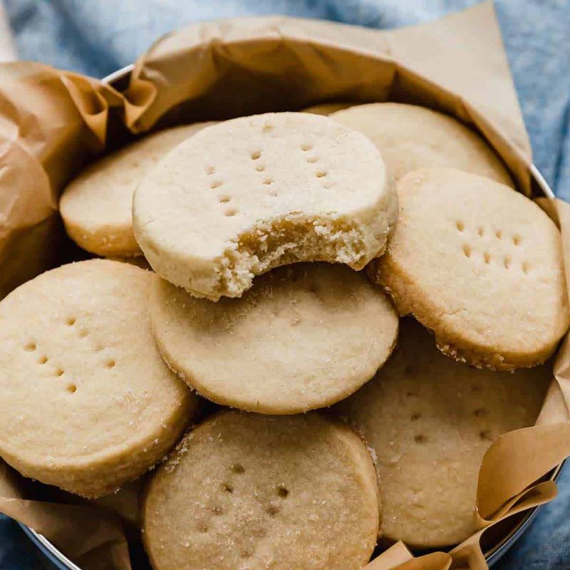 Buttery Shortbread Cookies