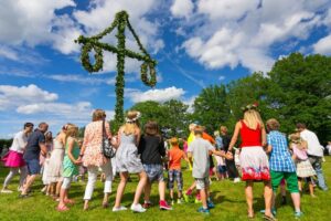 21 Fascinating Facts & Traditions of the Summer Solstice (20-22 June ...