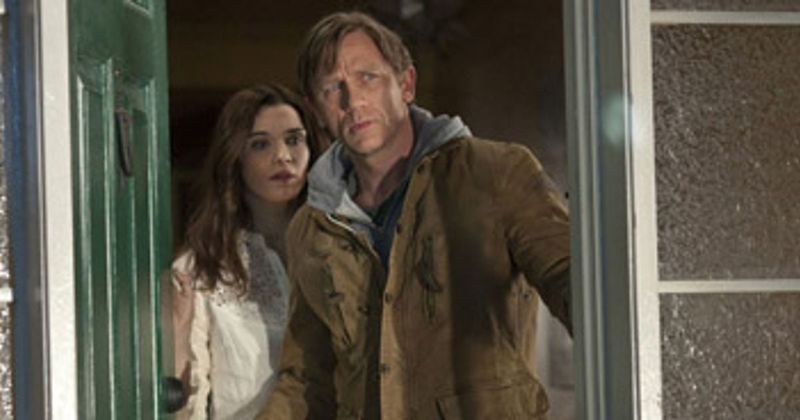 Daniel Craig & Rachel Weisz: From Horror House to Happy Home
