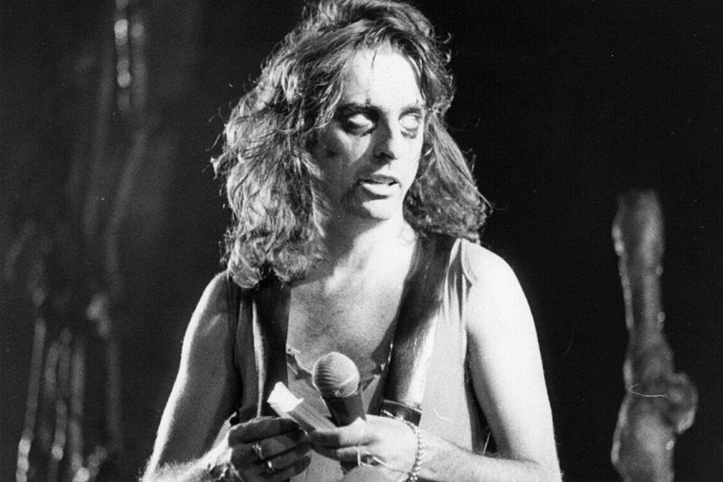 Alice Cooper Threw a Chicken into a Crowd—and It Was Torn Apart