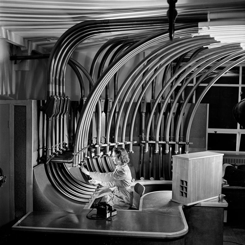 The Pneumatic Tube Transport (1900s)