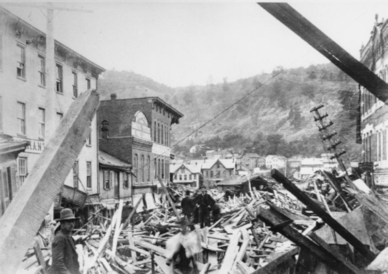 A Town Flattened in Minutes
