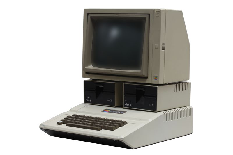Computers Enter Our Homes
