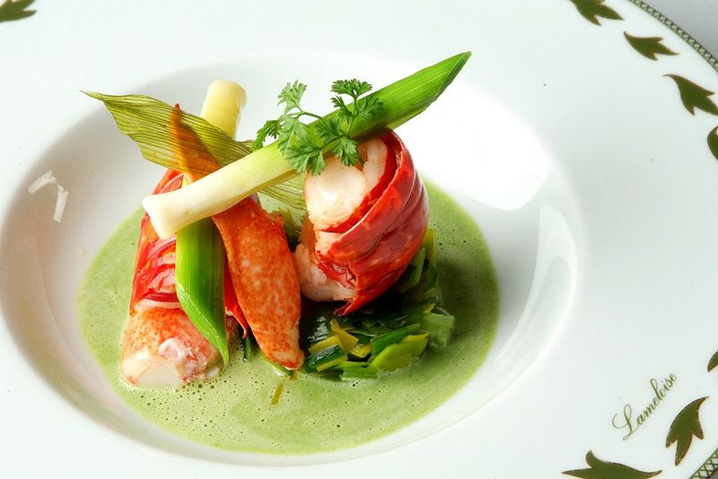 Nouvelle Cuisine (Tiny Portions, Big Prices)