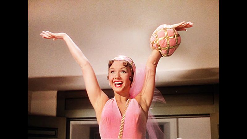 “All I Do is Dream of You” – Singin’ in the Rain (1952)