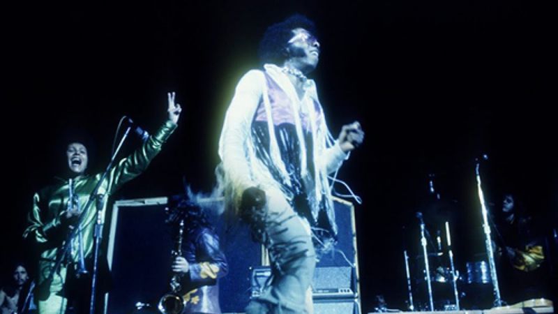 Revolutionized Live Festival Performances