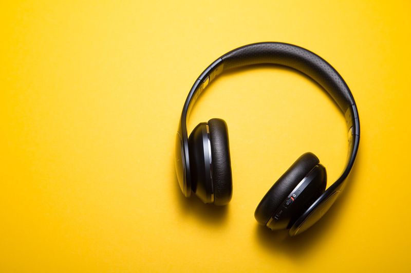 Wireless Headphones (2000s)