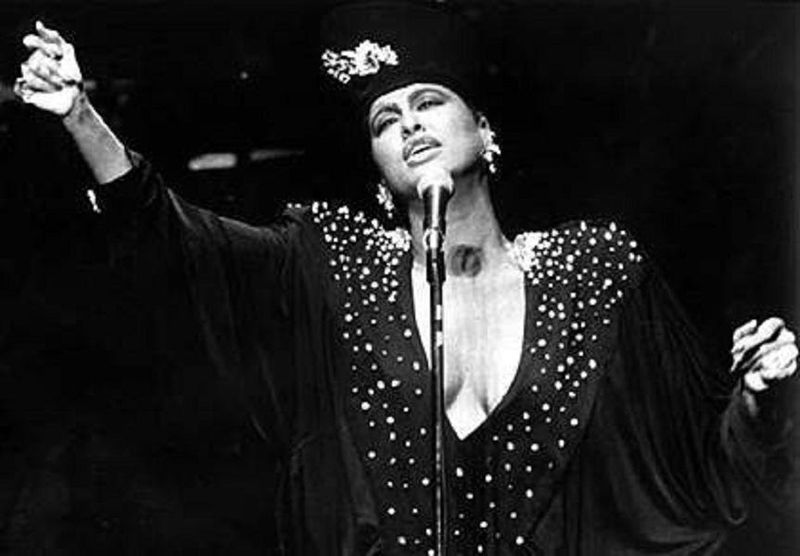 Phyllis Hyman, American singer-songwriter, 1995