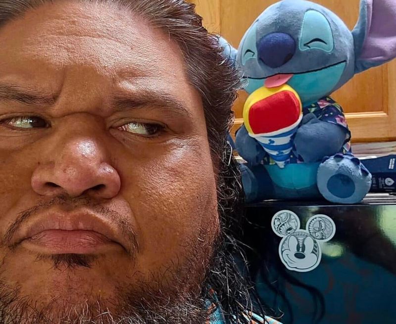 Inspiring Mentor to Island Youth
