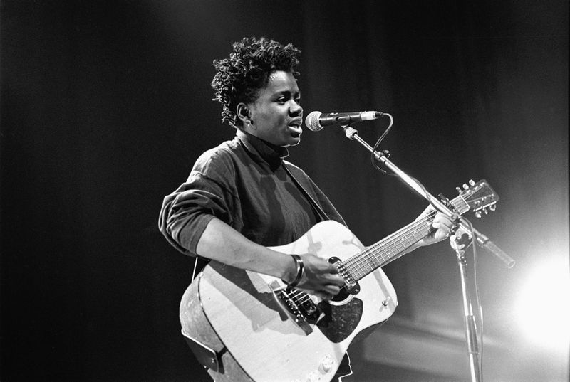 Fast Car – Tracy Chapman (1988)