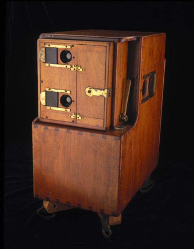 The Revolutionary Single-Lens Camera