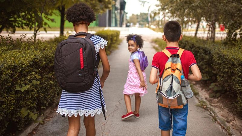 Walk to School Alone in Kindergarten