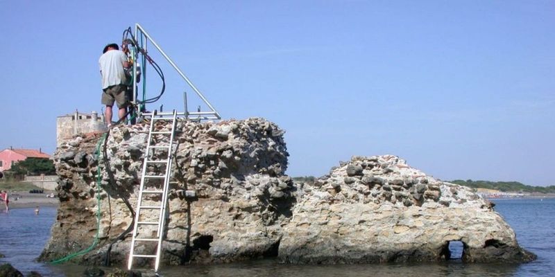 Underwater Concrete (Rome, ~100 BCE)