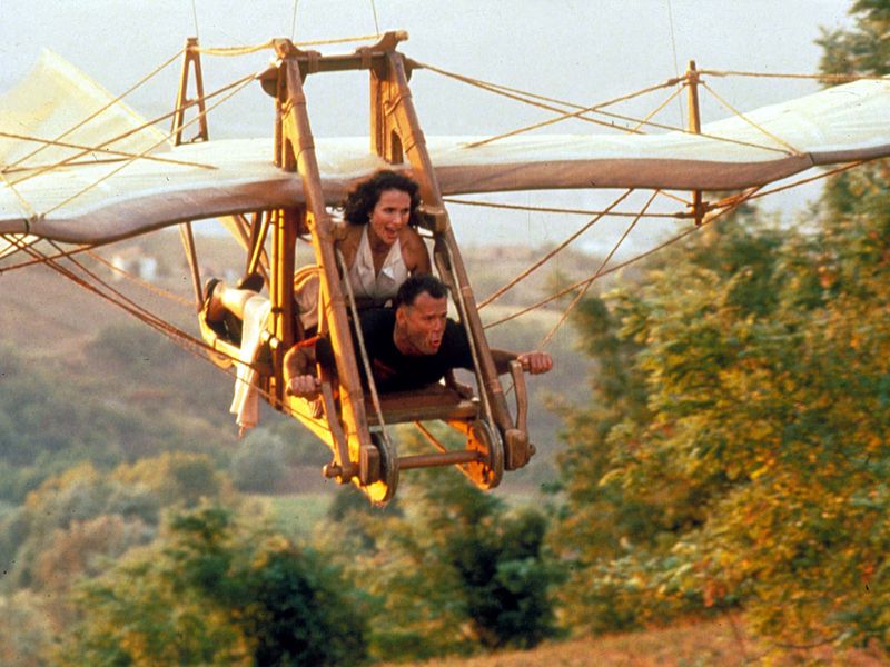 Hudson Hawk (1991): Bruce Willis's Singing Heist