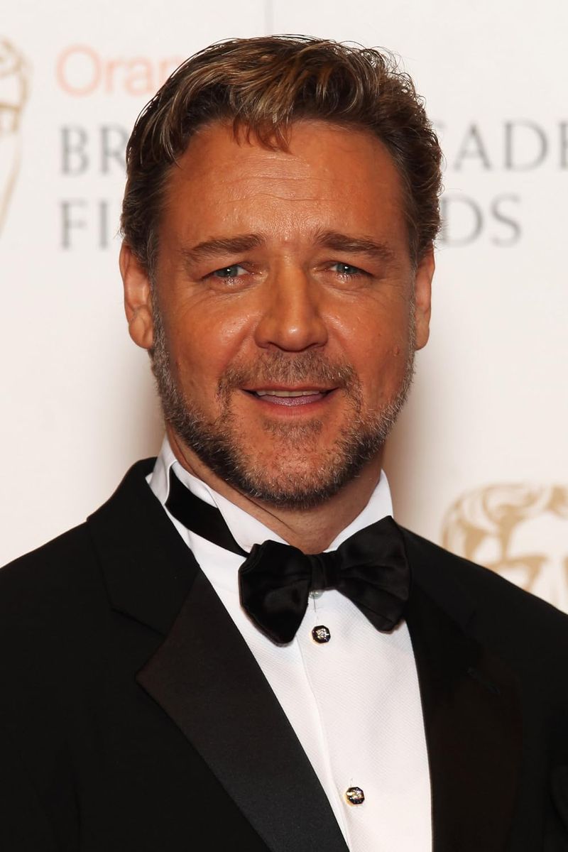 Russell Crowe as Dr. House – House M.D.