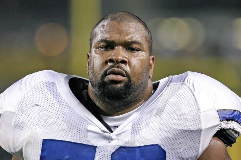 Larry Allen, American football player, 2024