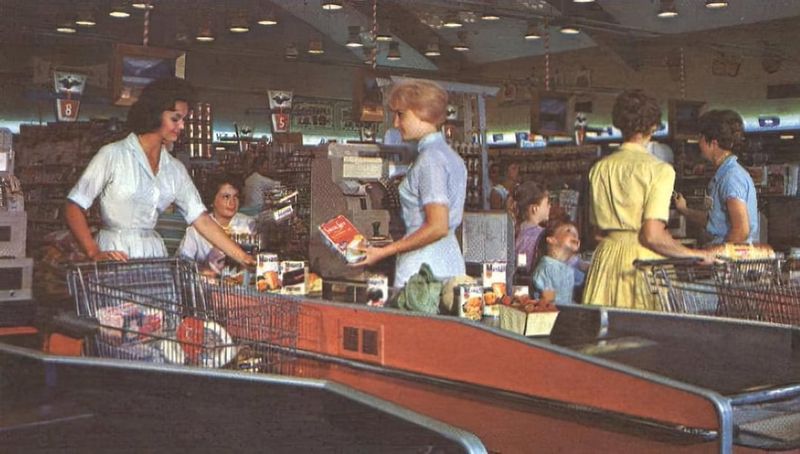 Eagle Food Centers: Midwest's Soaring Supermarket Success
