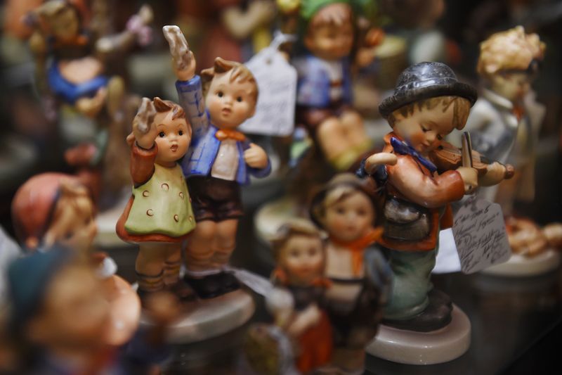 Collecting Hummel Figurines