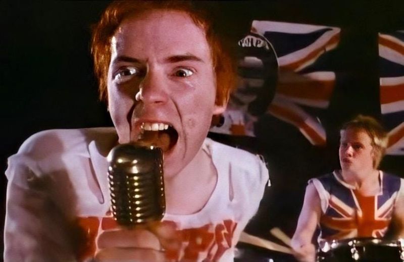 “God Save the Queen” – S*x Pistols (1977)