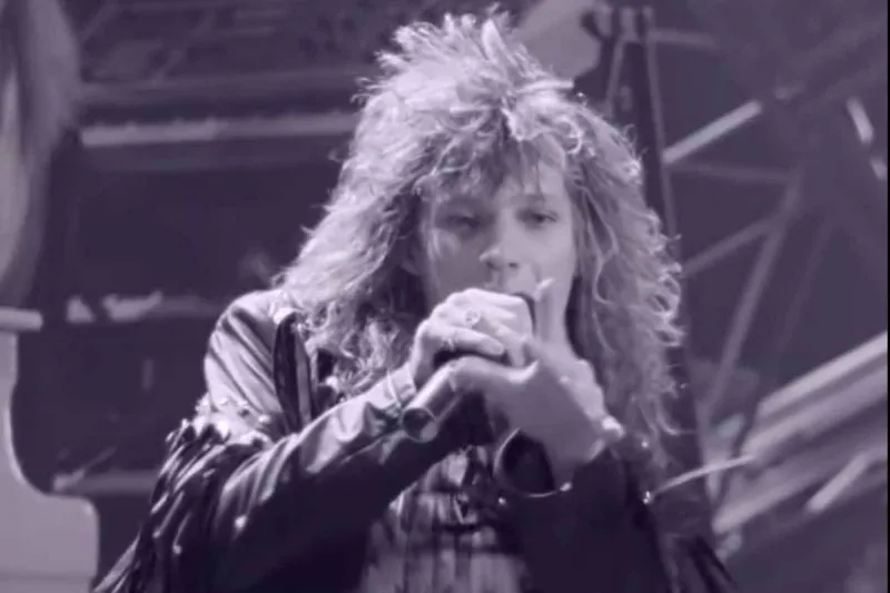 “Livin’ on a Prayer” – Bon Jovi (1986)